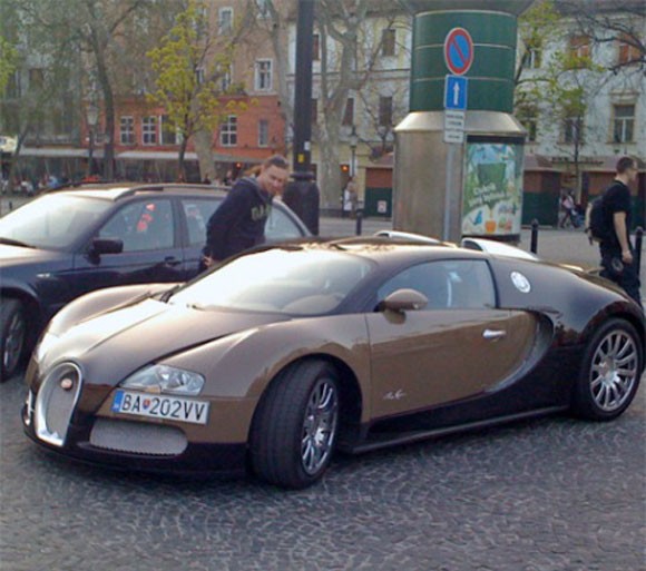 01_boot_bugatti